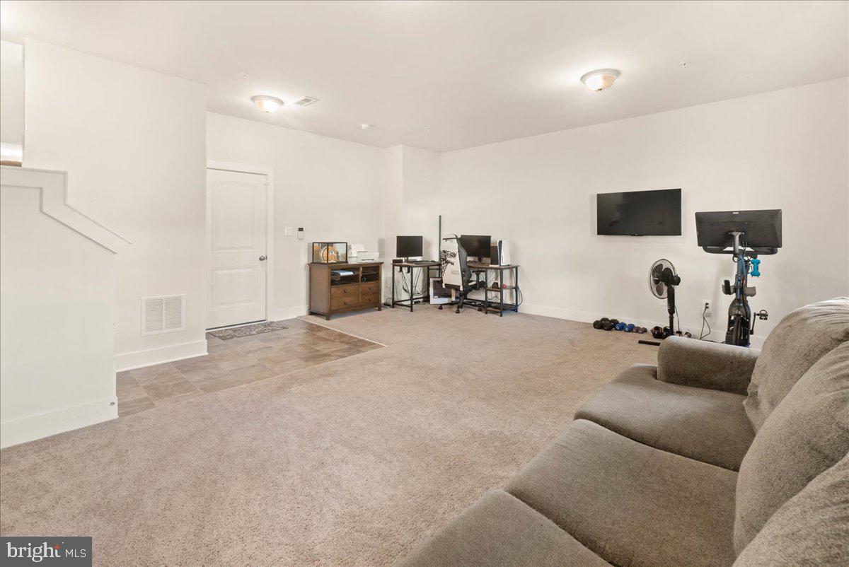 SNADER'S SUMMIT - Residential