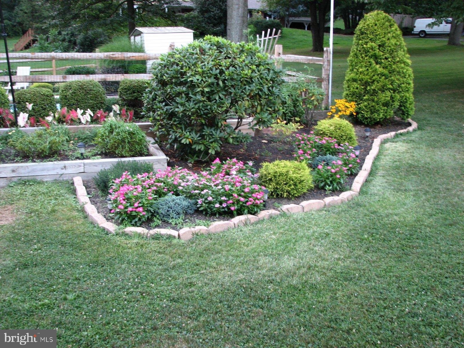 HUNTINGDON VALLEY - Residential