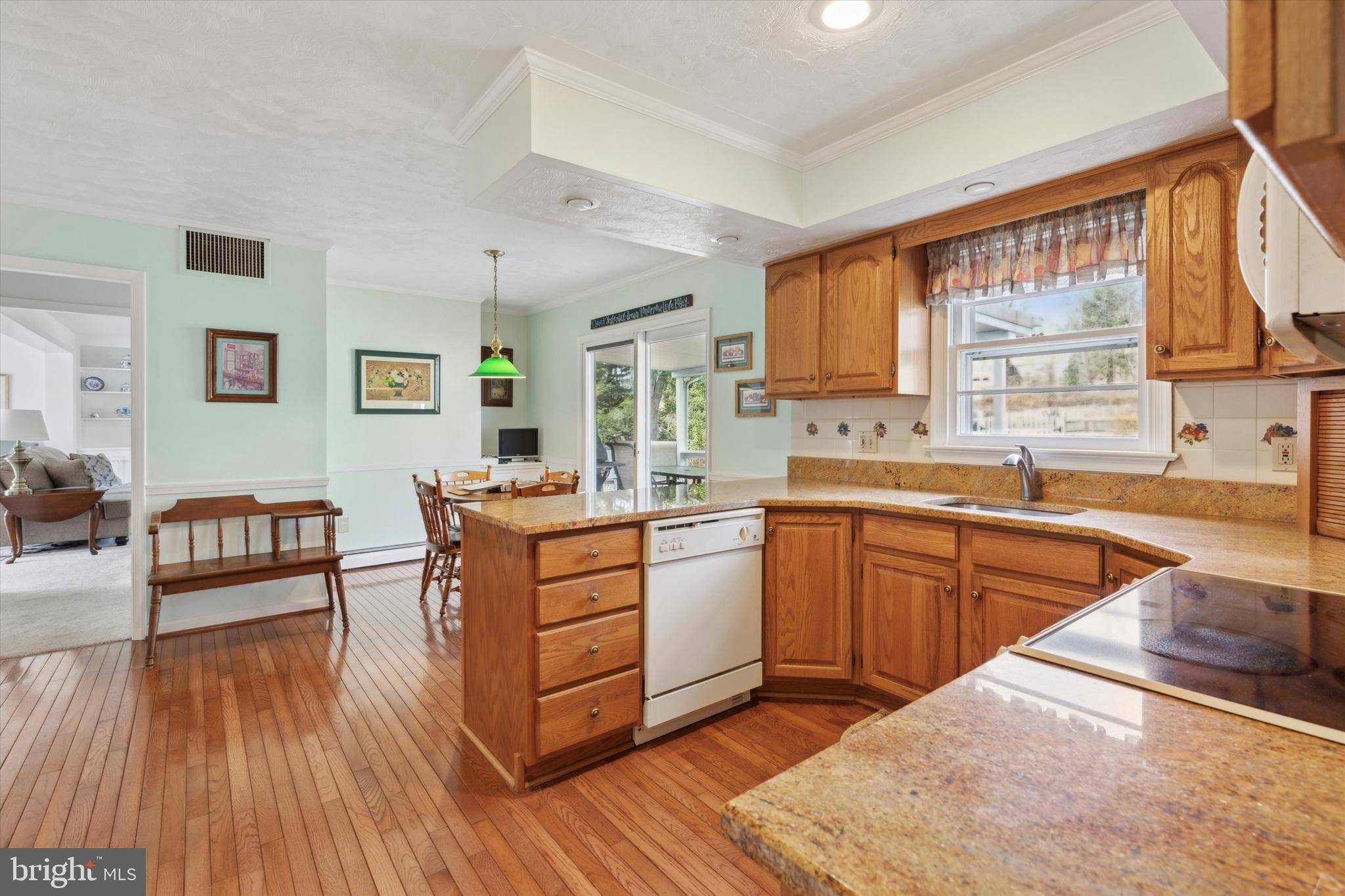 HUNTINGDON VALLEY - Residential