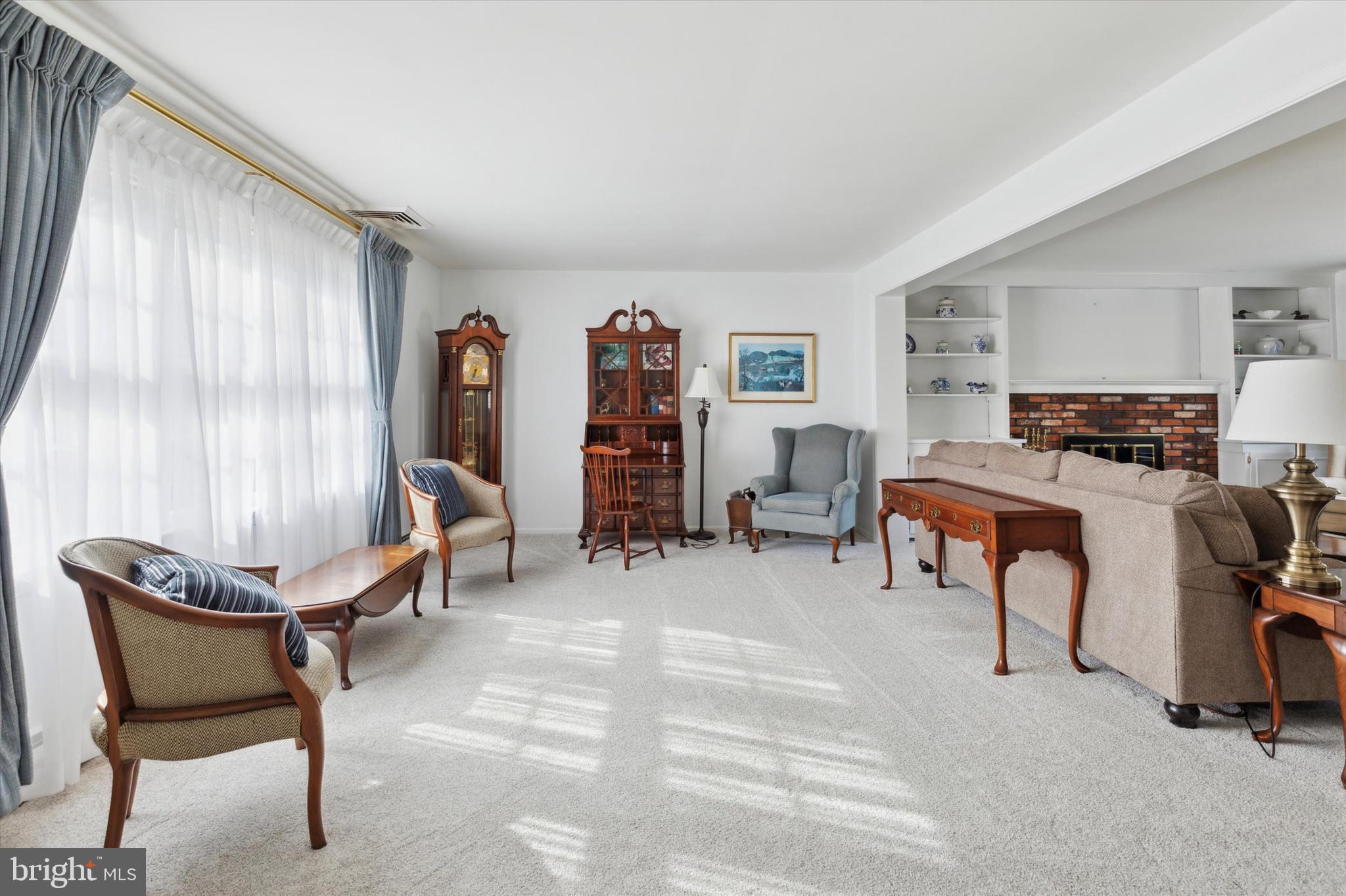 HUNTINGDON VALLEY - Residential