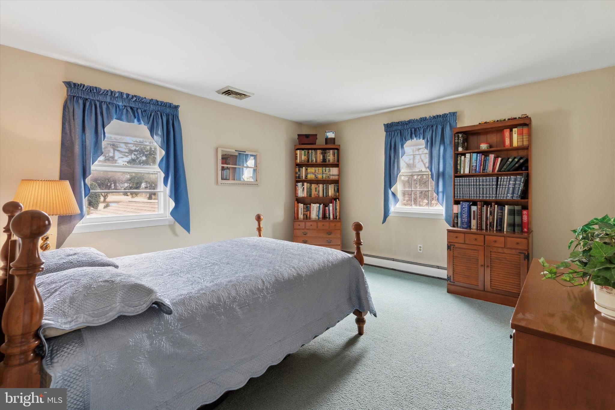 HUNTINGDON VALLEY - Residential