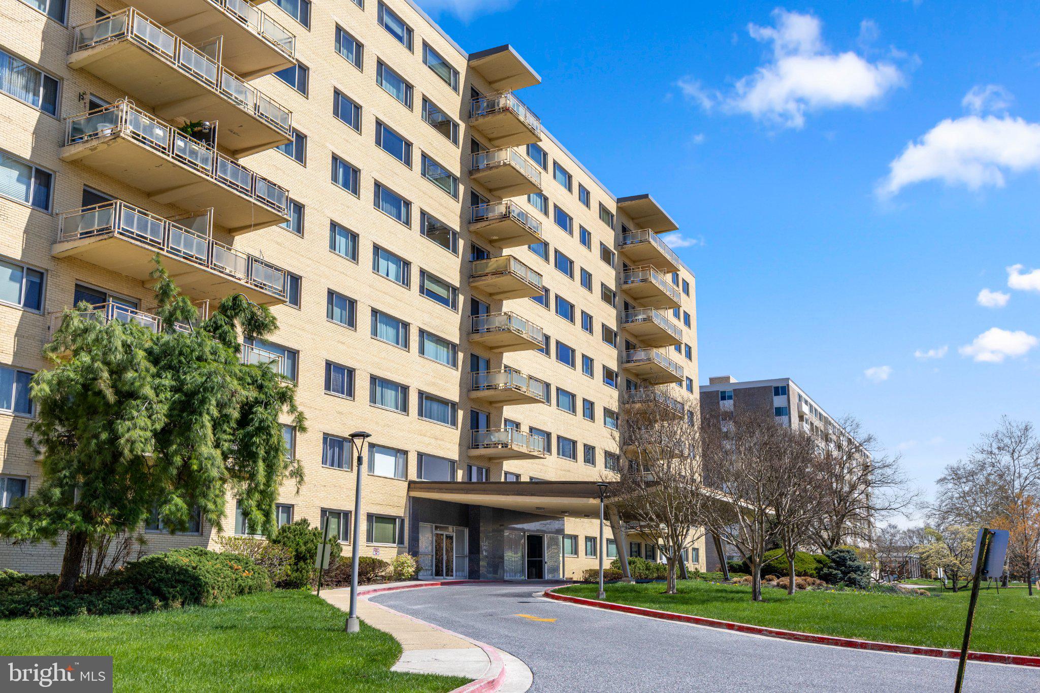 FALLSTAFF - Residential