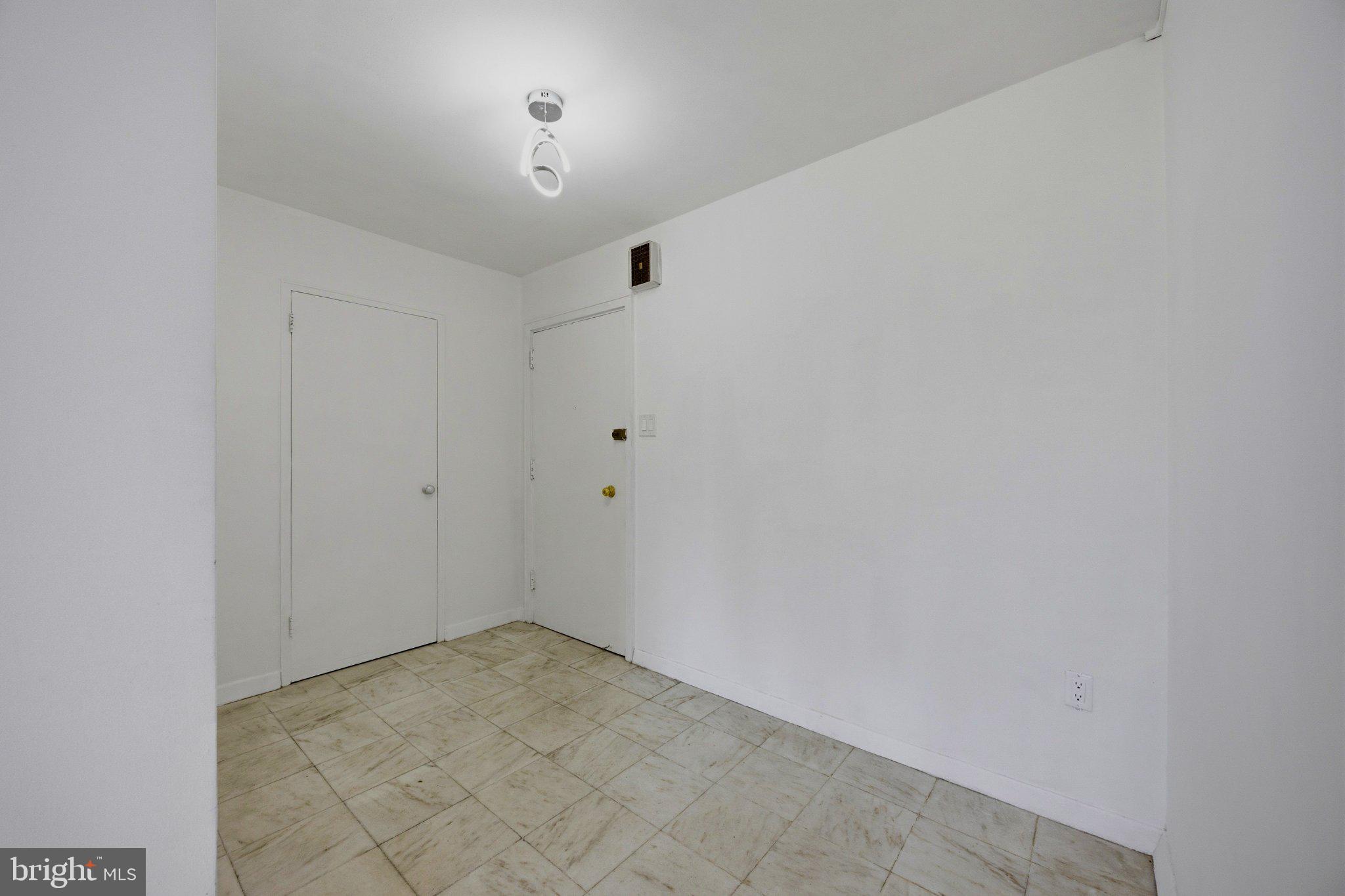 FALLSTAFF - Residential