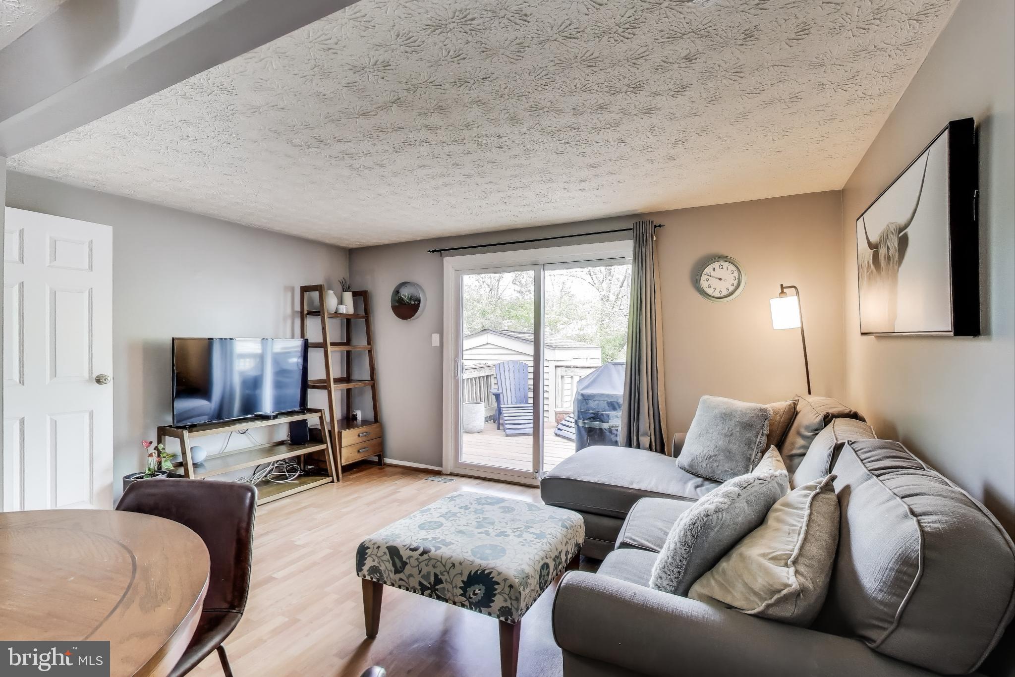 8266 MARY LEE LANE