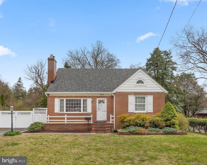 This is your chance to buy an original Cape Cod in highly sought after Olde Severna Park!  Original structure awaits your design eye and new finishes!  Charming 4 bedroom 2 bathroom cape with large loft area on second floor.  Hardwood floors throughout. 2 beds on main floor with 2 additional bedrooms on second floor. Small bonus office, craft area, or potential 5th bedroom.  Full unfinished basement with walk up stairs to back yard. Large, flat yard is fenced and private.. Short walk to community beach. Close to Severna Park shops, restaurants, library and B&A trail.  Blue ribbon schools. Hurry!