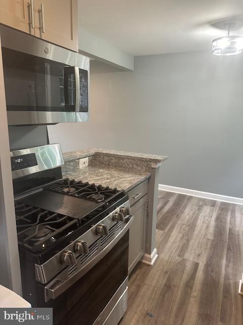 HIGHLAND AT LANDOVER STATION - Residential