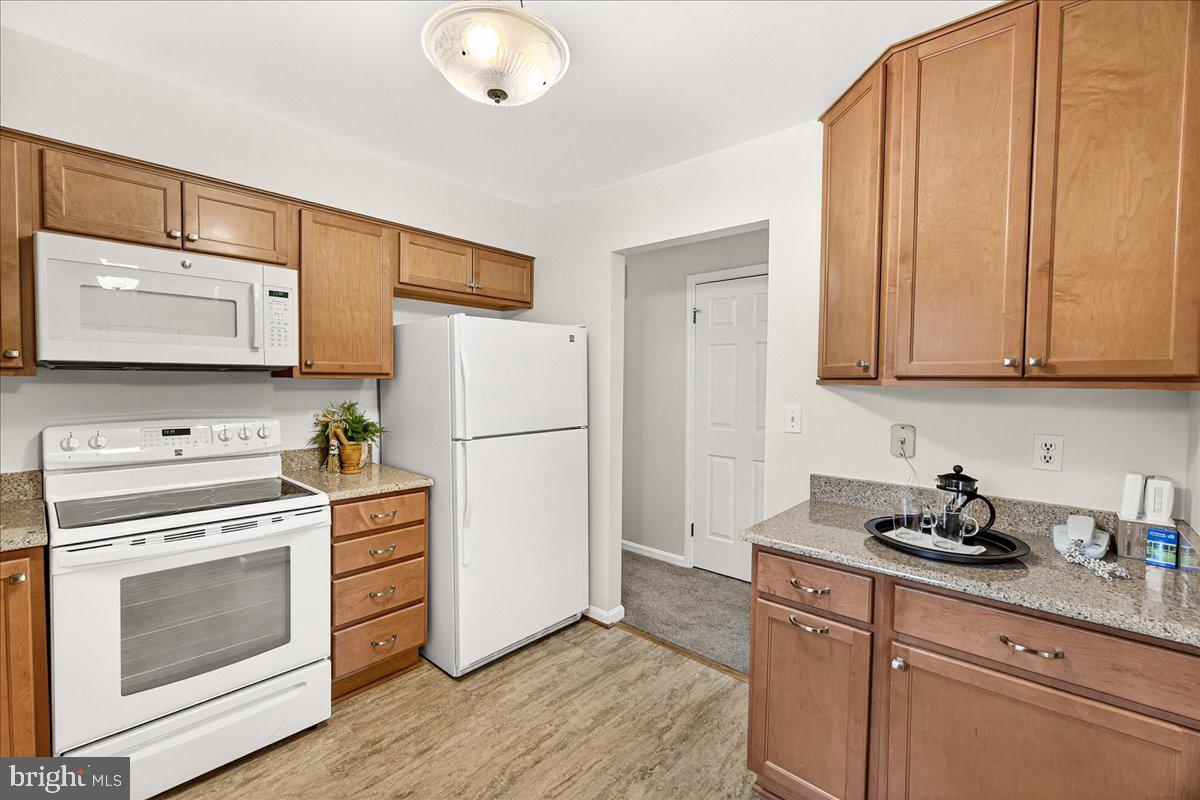 HICKORY HILL HOMES - Residential