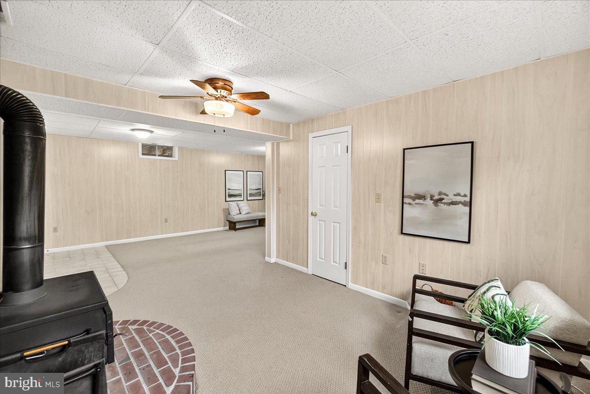 HICKORY HILL HOMES - Residential