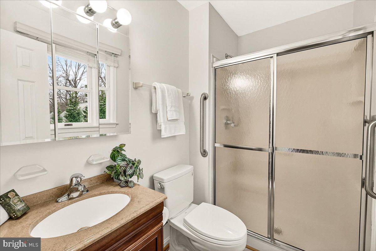 HICKORY HILL HOMES - Residential