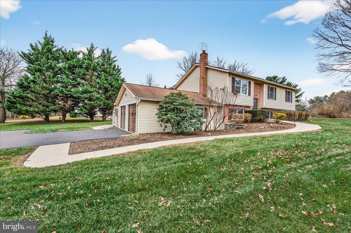 HICKORY HILL HOMES - Residential