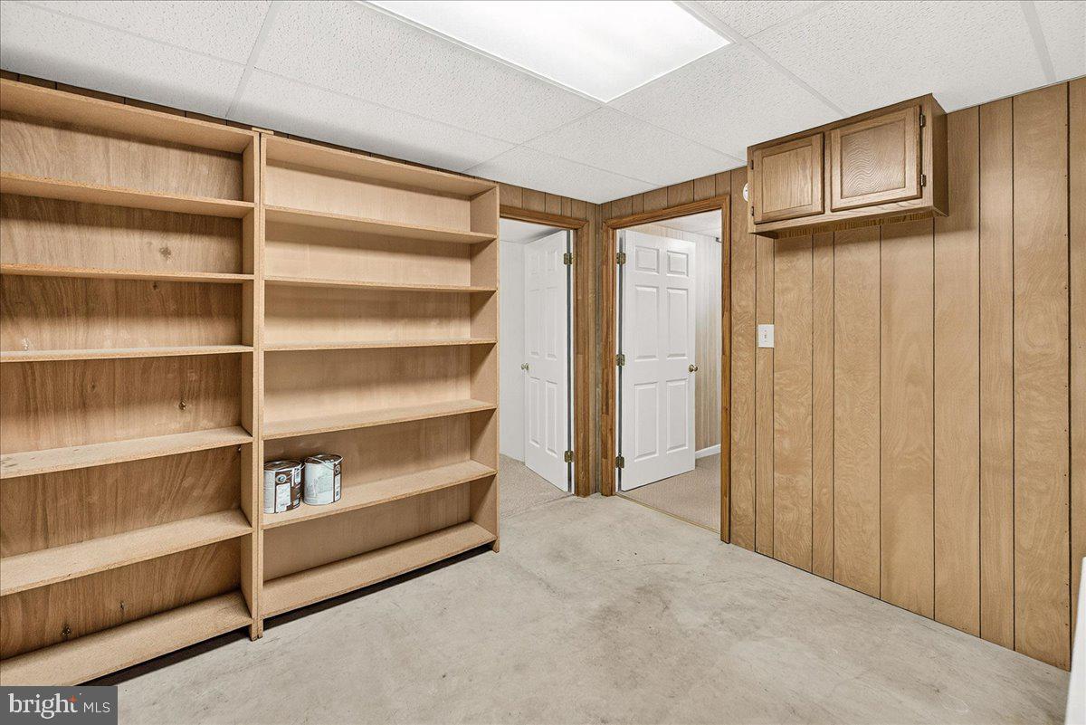 HICKORY HILL HOMES - Residential