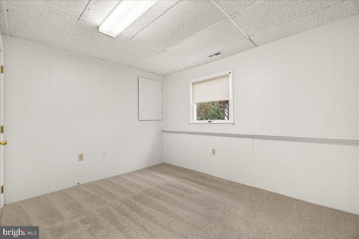 HICKORY HILL HOMES - Residential