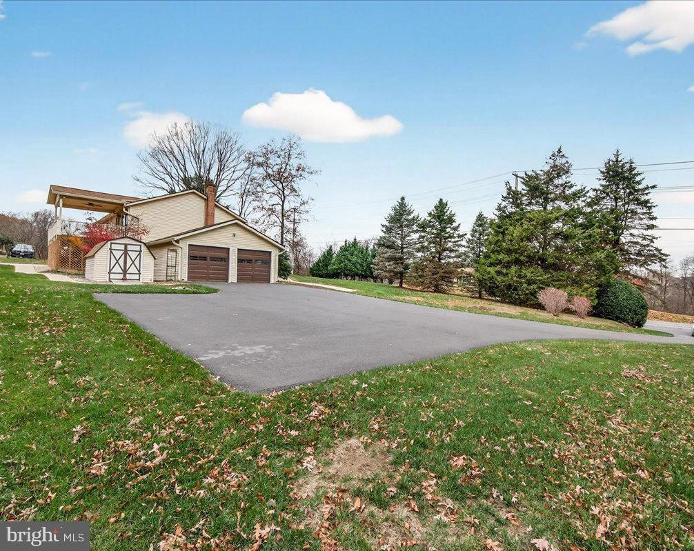 HICKORY HILL HOMES - Residential