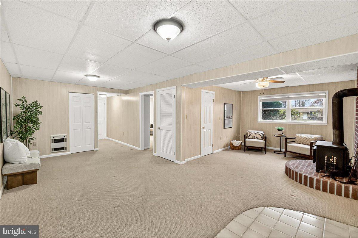 HICKORY HILL HOMES - Residential