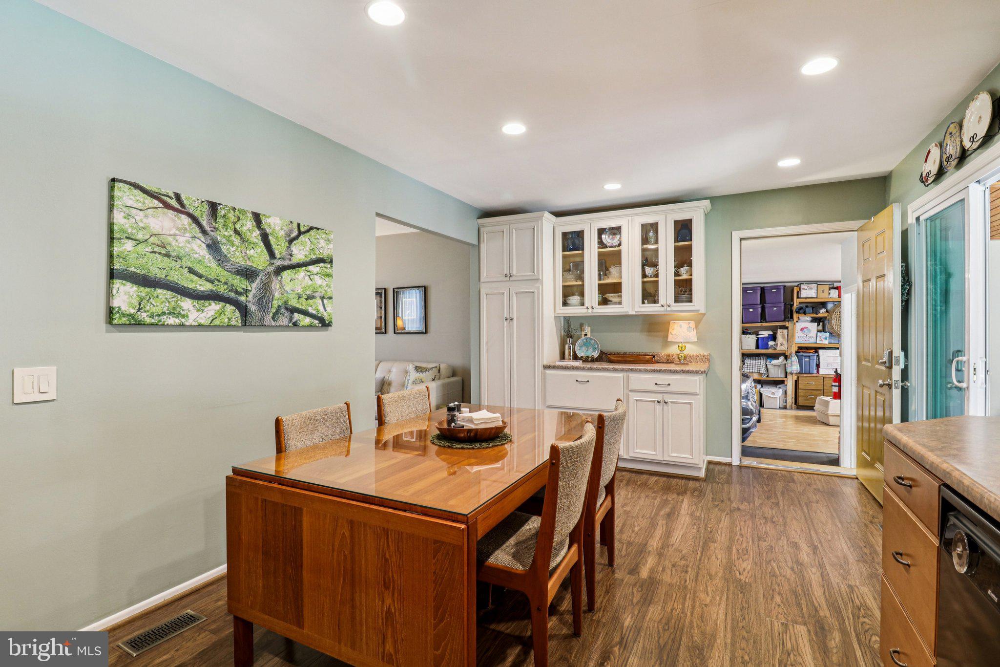 WHITE OAK VILLAGE SUB - Residential