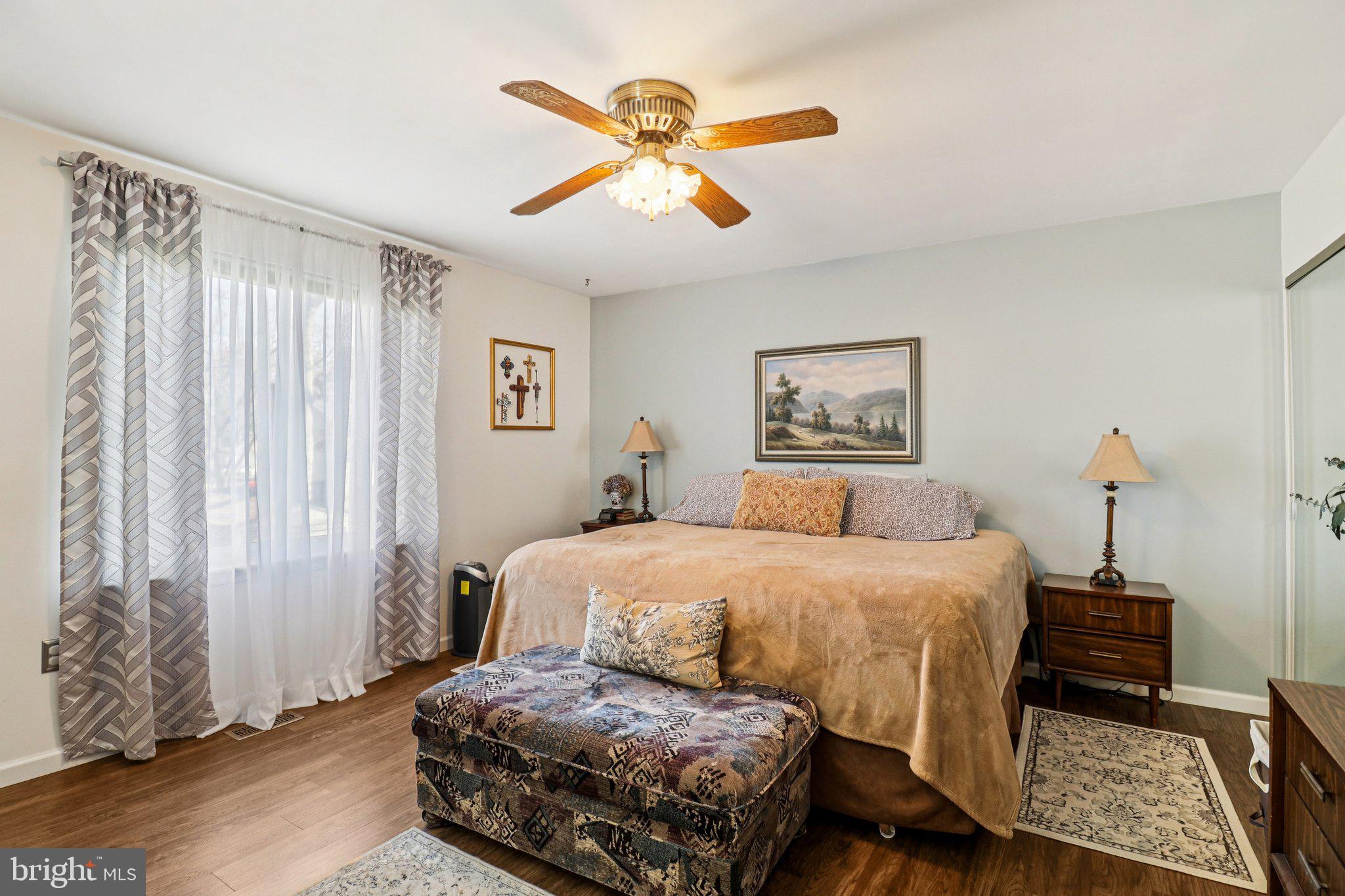 WHITE OAK VILLAGE SUB - Residential