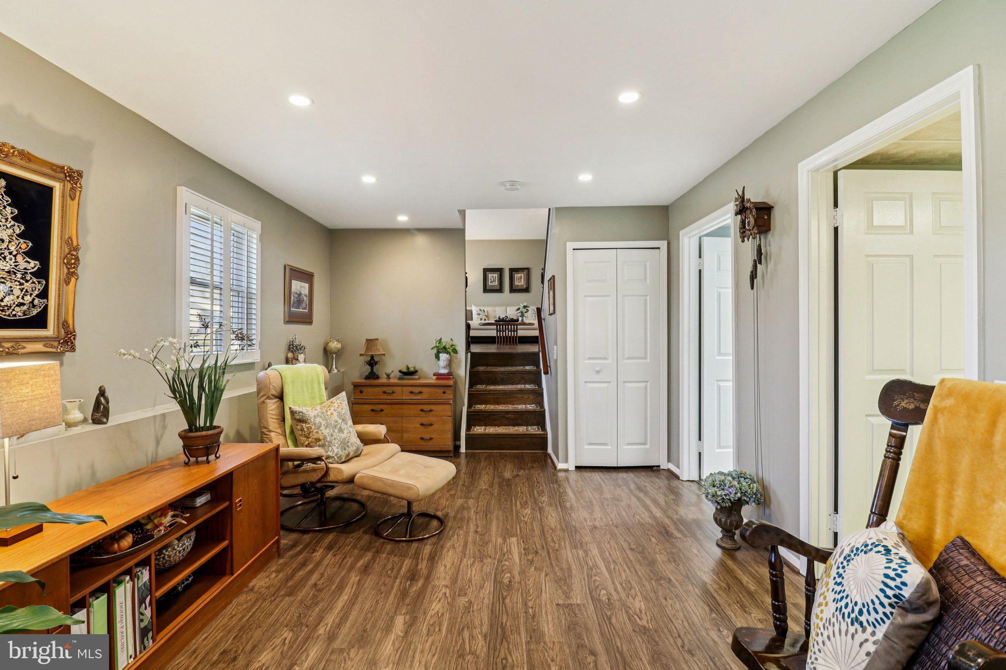 WHITE OAK VILLAGE SUB - Residential