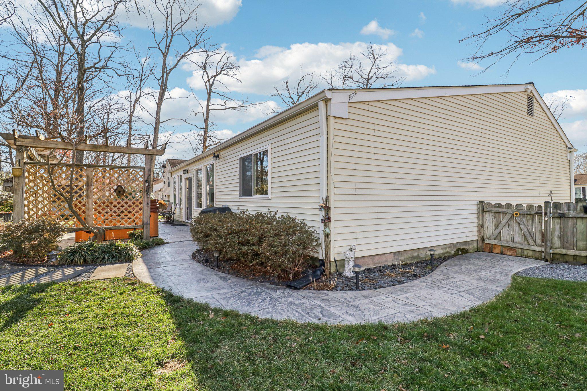 WHITE OAK VILLAGE SUB - Residential