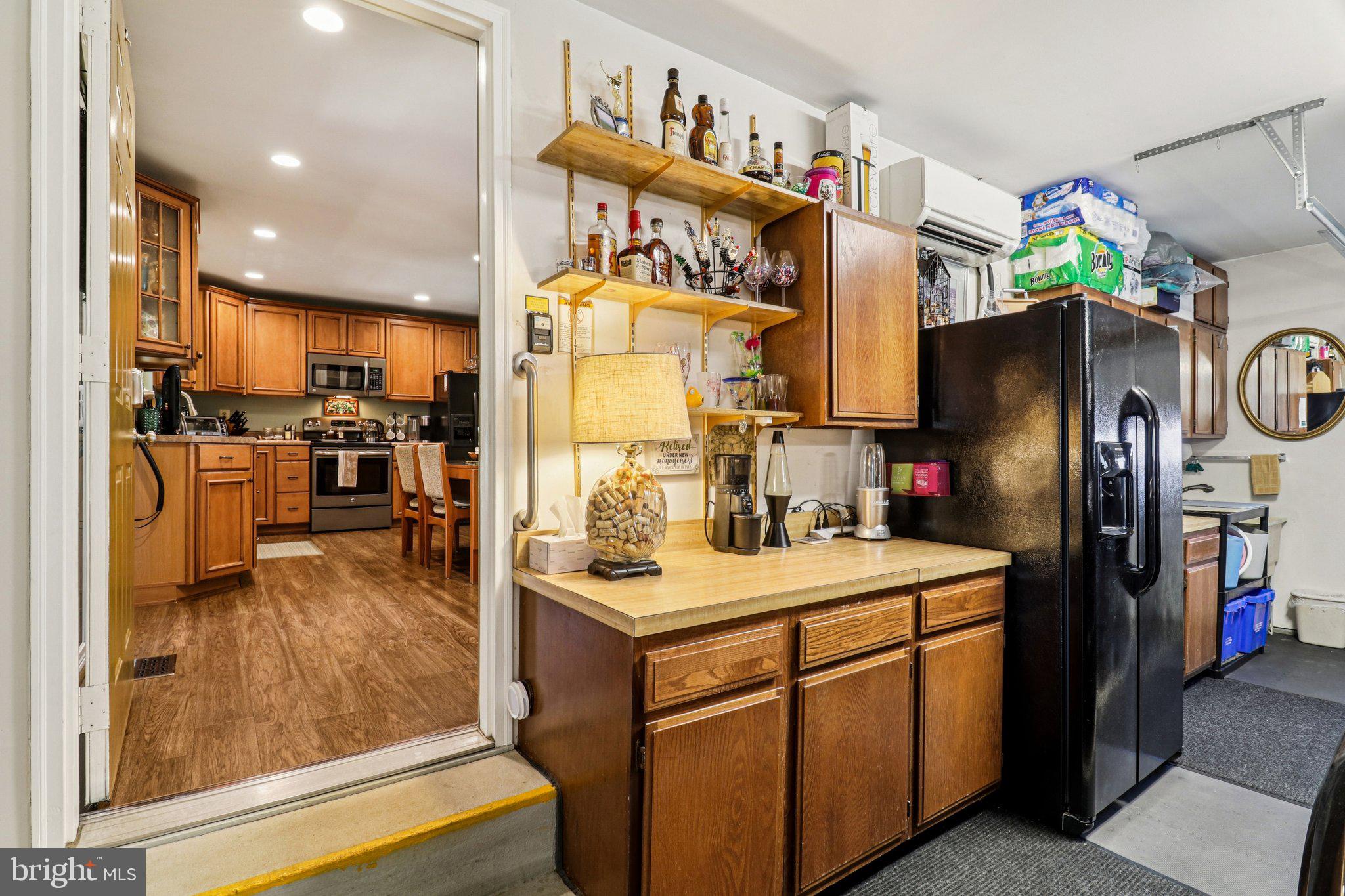 WHITE OAK VILLAGE SUB - Residential