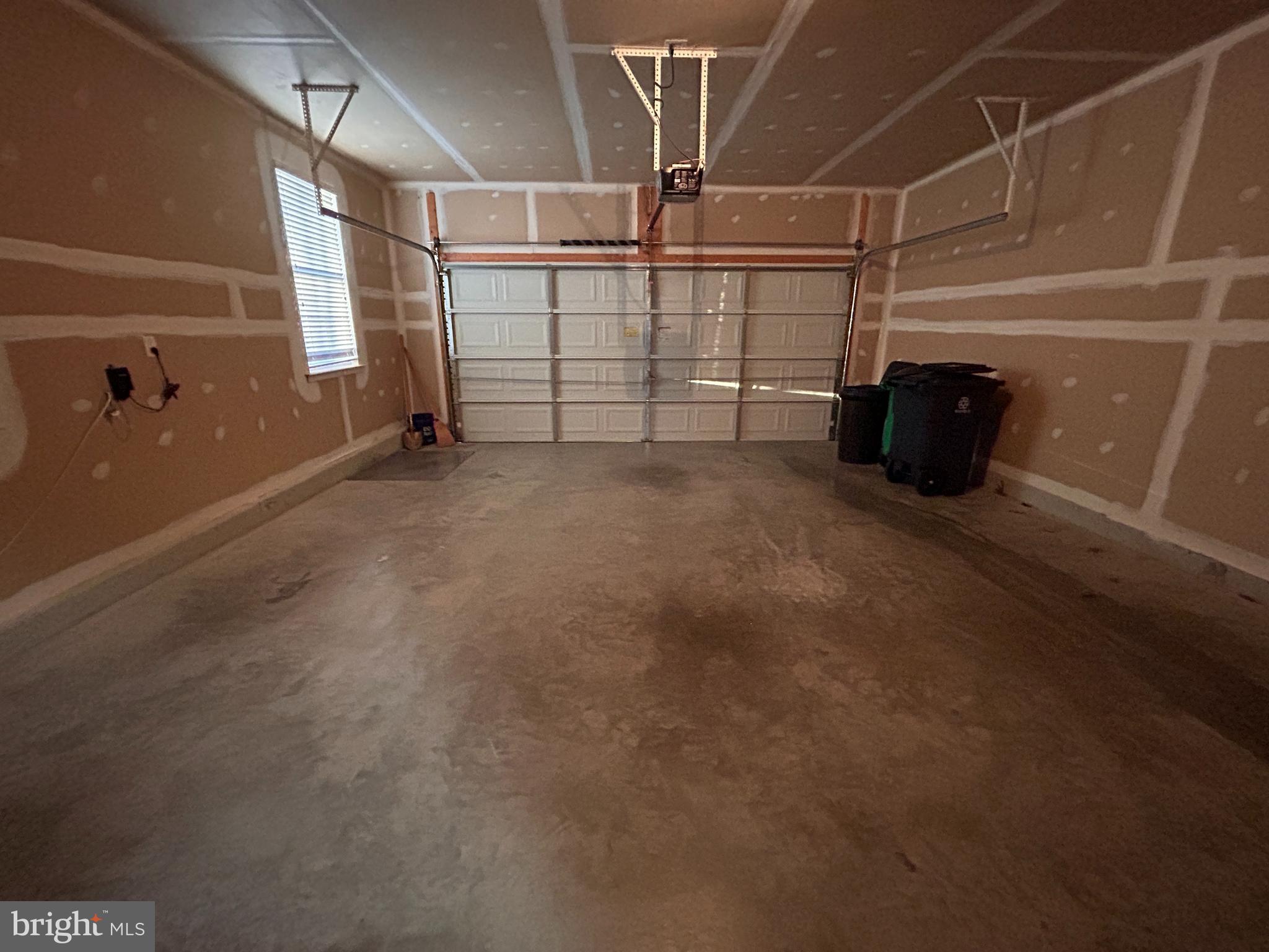 CAMERON GROVE - Residential