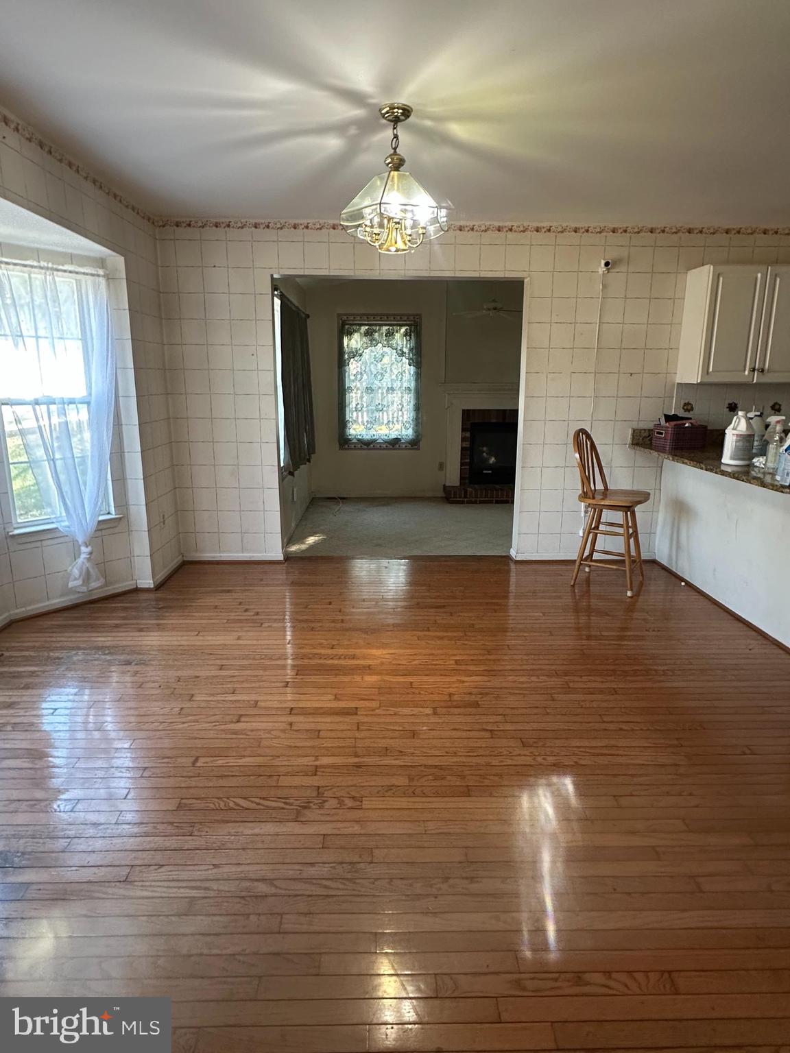 8129 MOUNTAIN VIEW CIRCLE