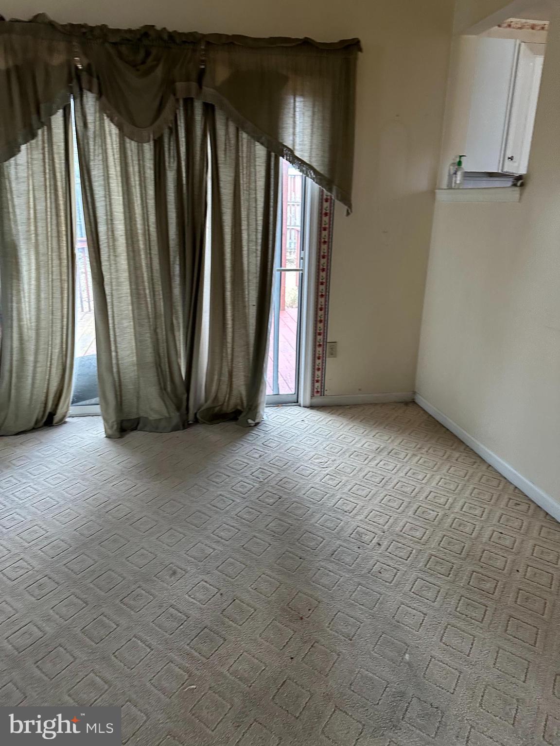 MOUNTAIN VIEW - Residential