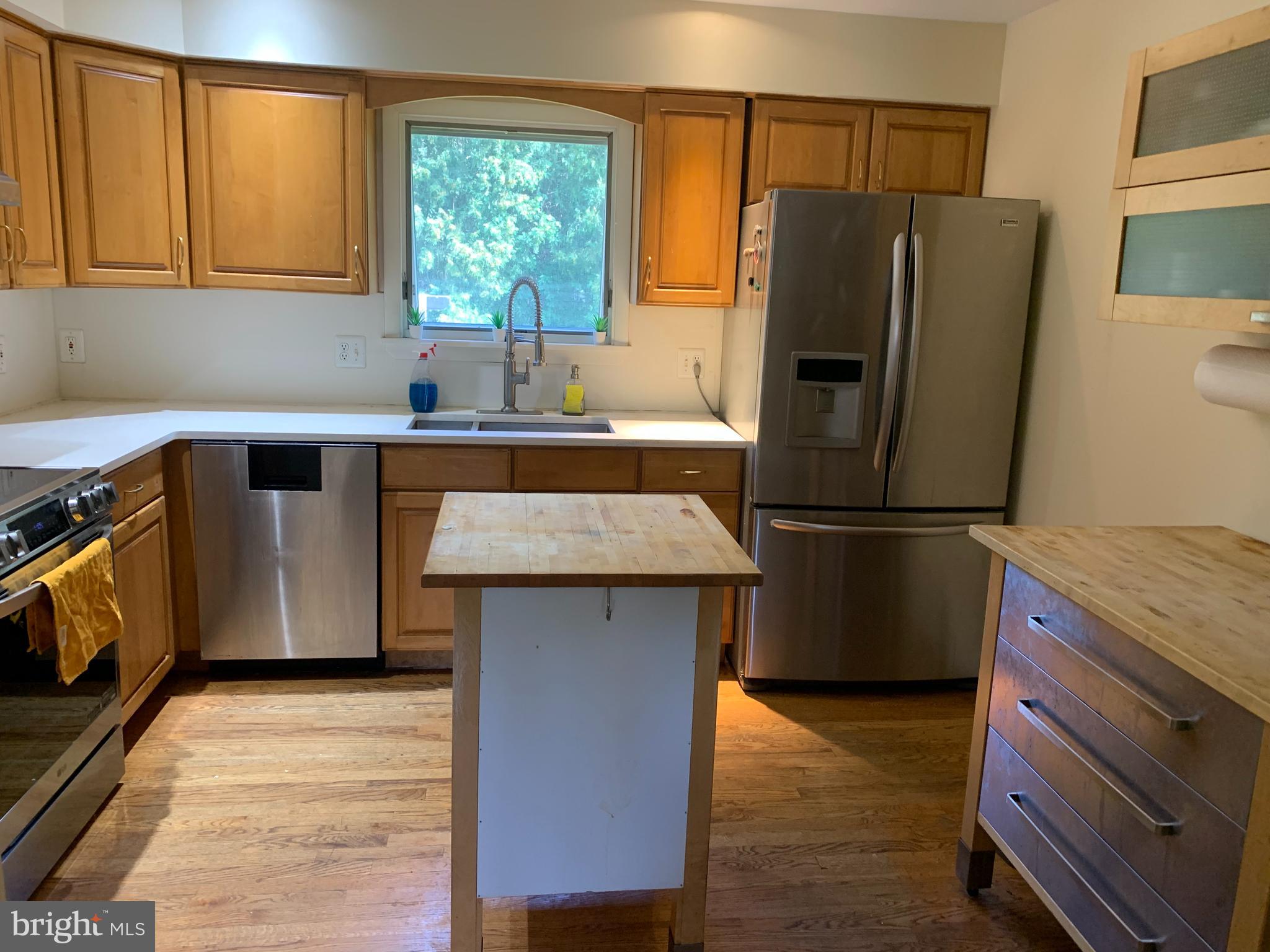 BLUE BELL GDNS - Residential