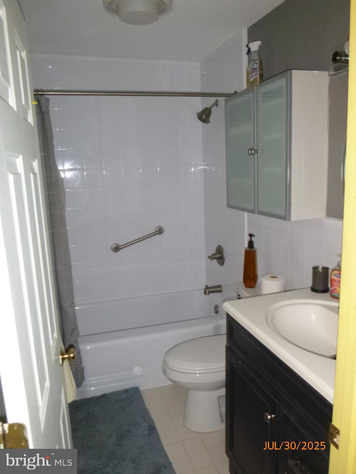 BLUE BELL GDNS - Residential