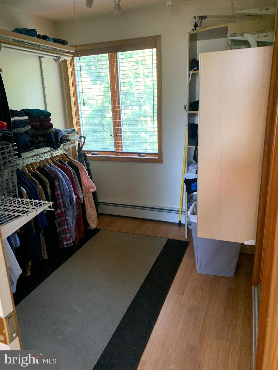 BLUE BELL GDNS - Residential