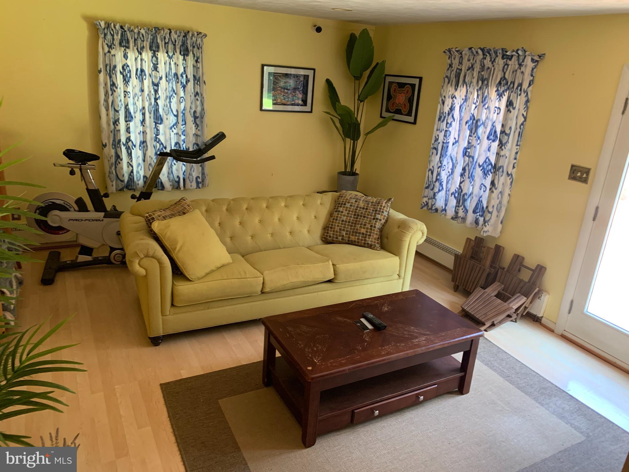 BLUE BELL GDNS - Residential