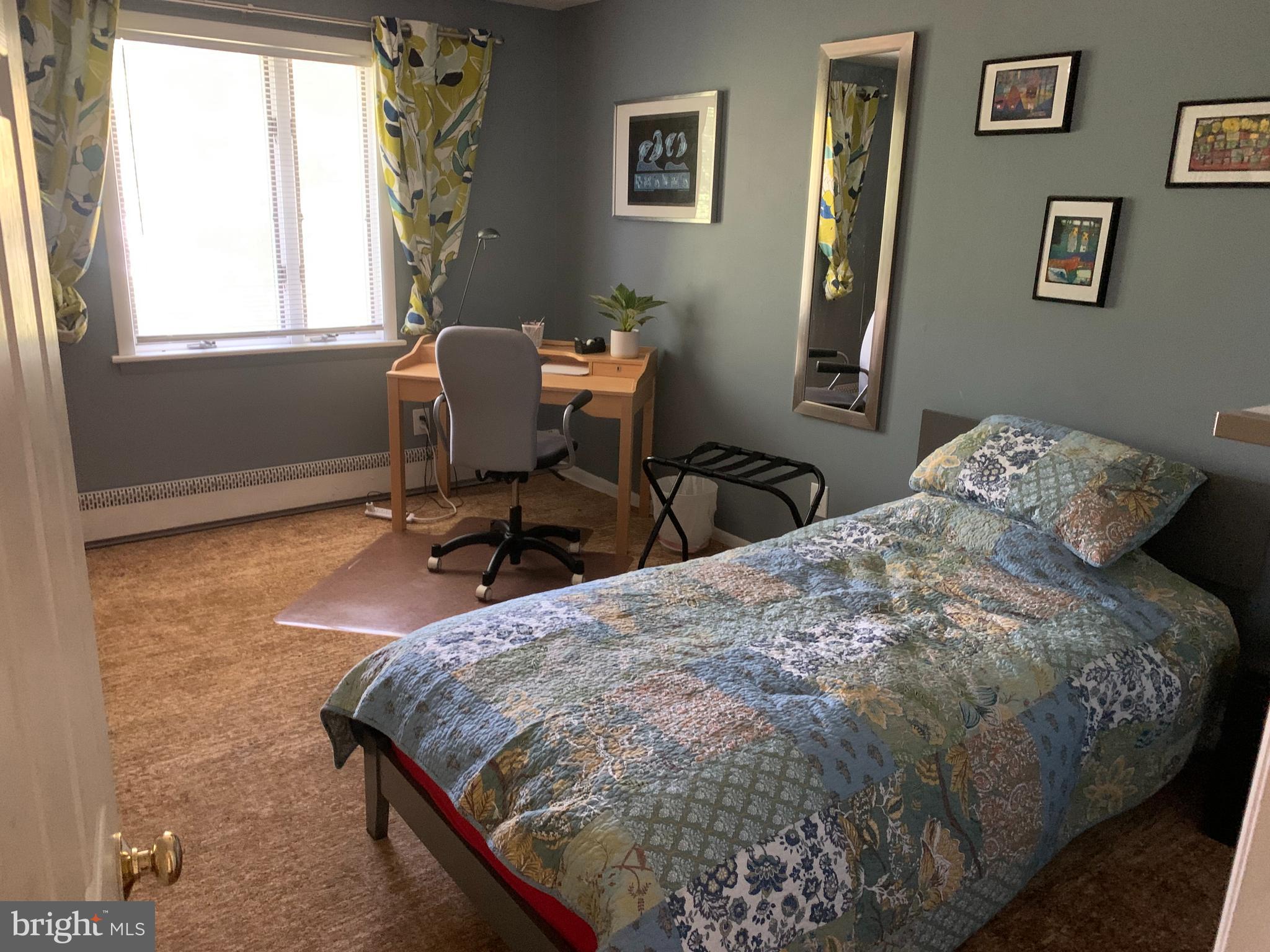 BLUE BELL GDNS - Residential