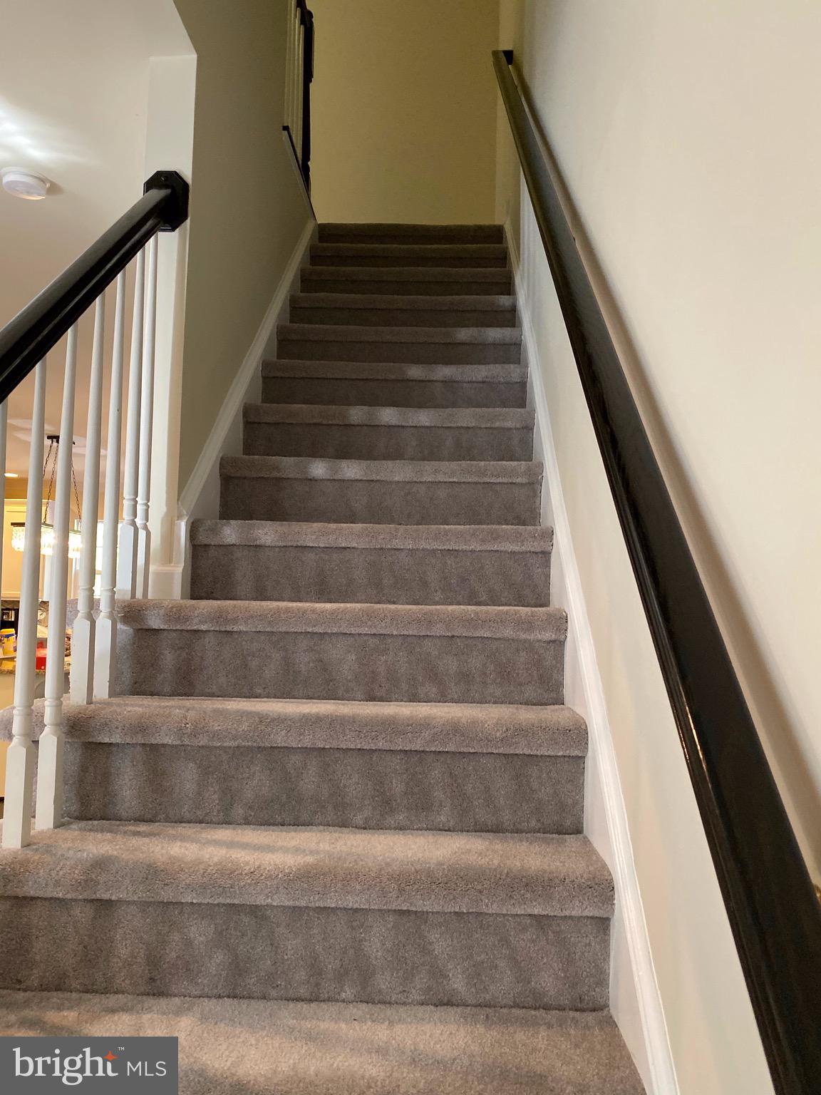 FAIR LAKES - Residential Lease