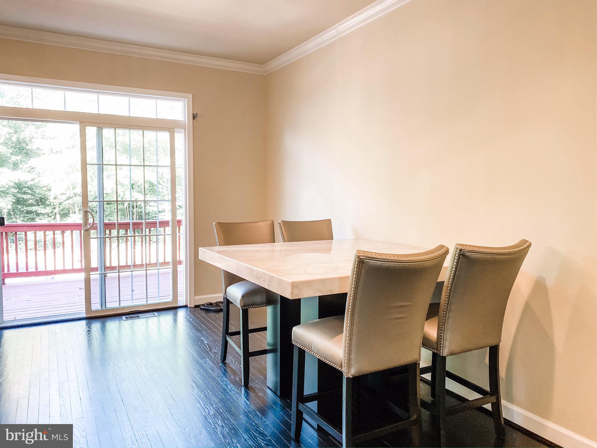 FAIR LAKES - Residential Lease