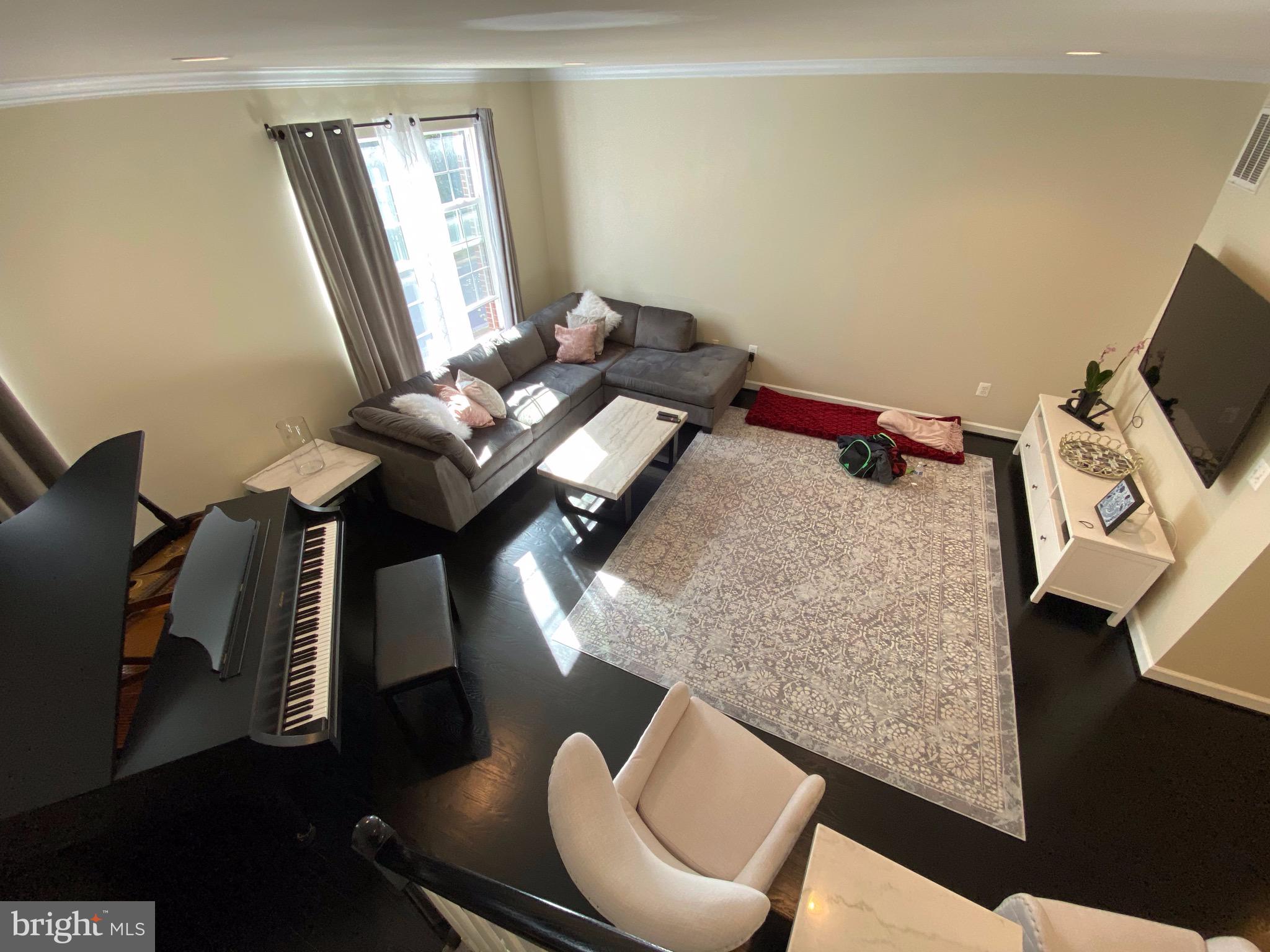 FAIR LAKES - Residential Lease