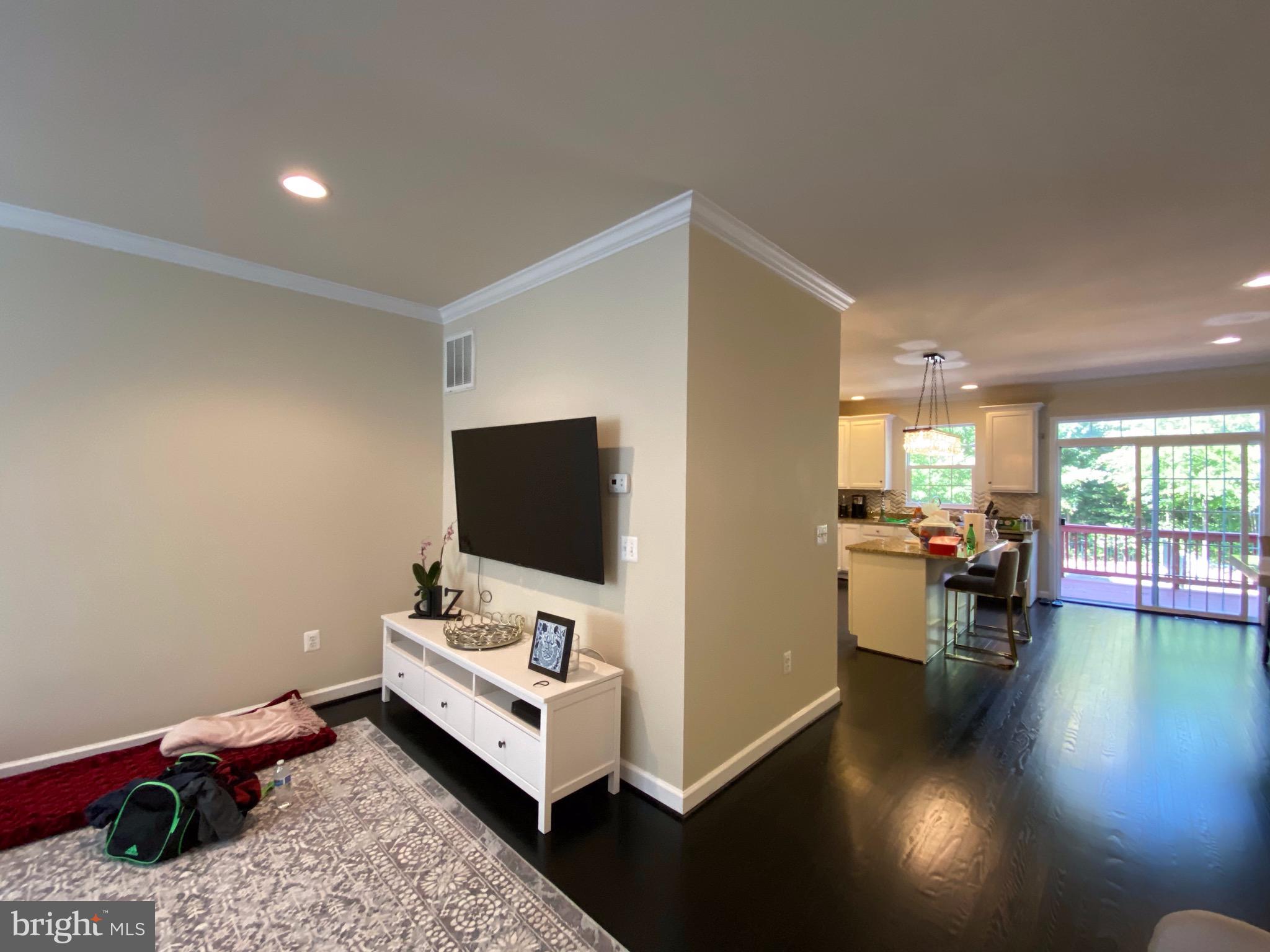 FAIR LAKES - Residential Lease