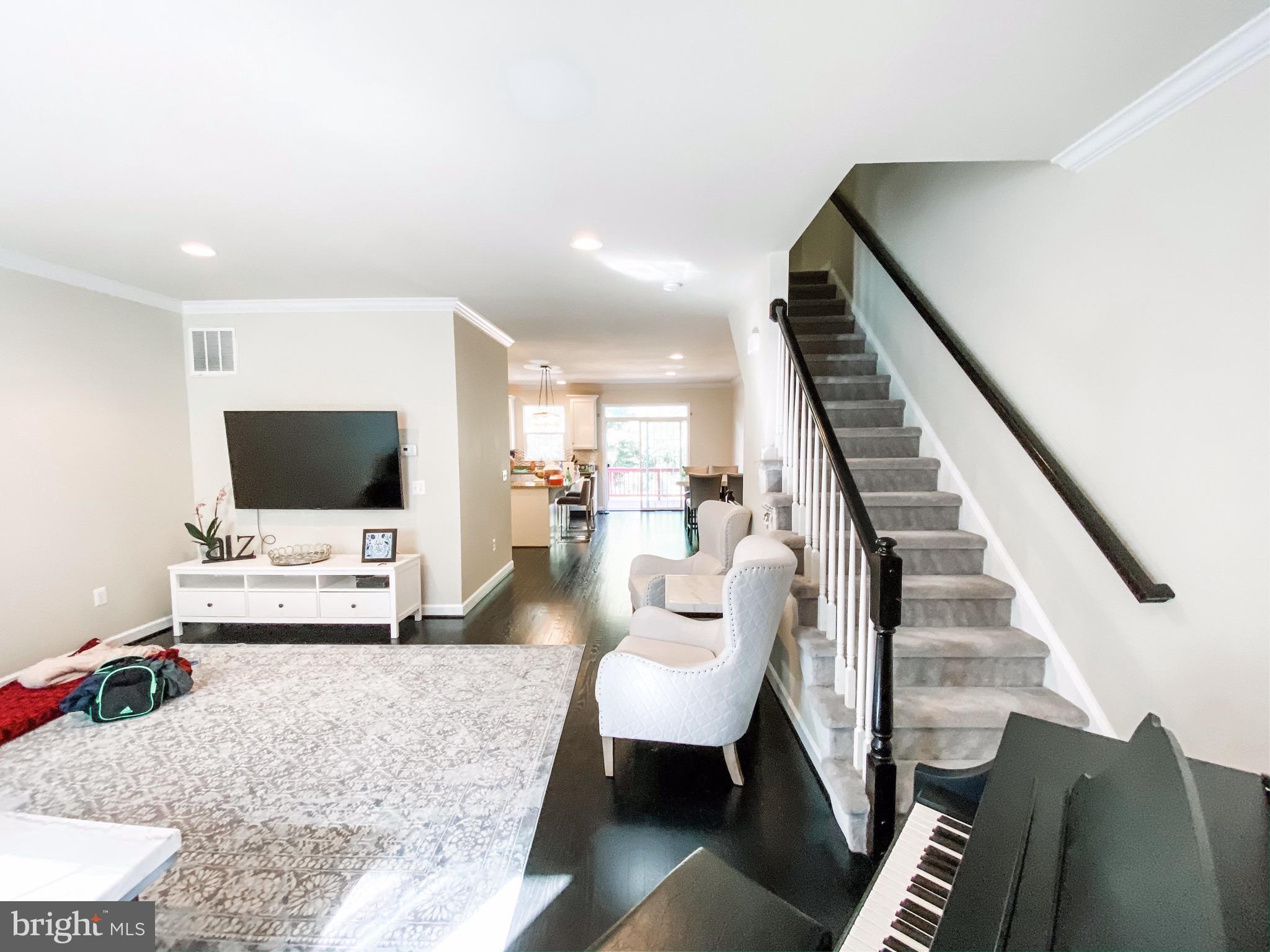 FAIR LAKES - Residential Lease