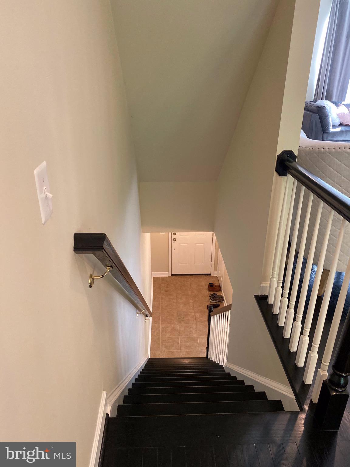 FAIR LAKES - Residential Lease