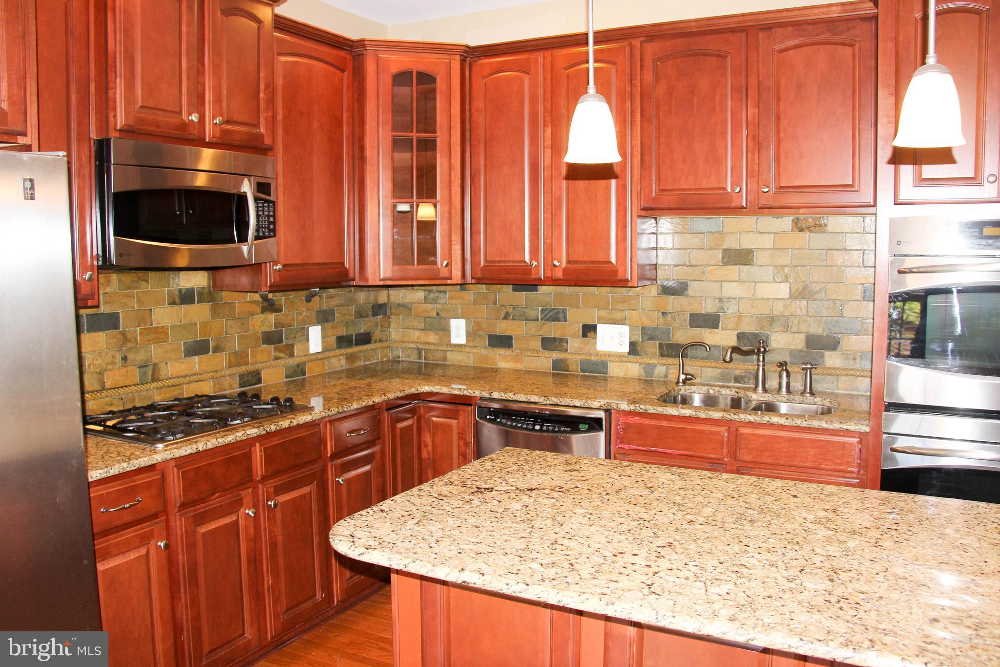 AMBERLEIGH - Residential Lease