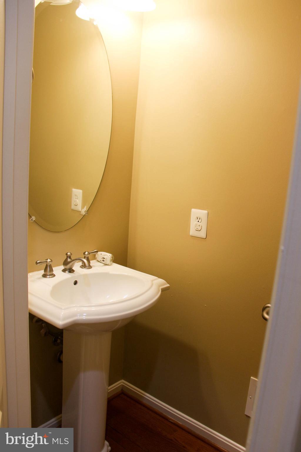 AMBERLEIGH - Residential Lease