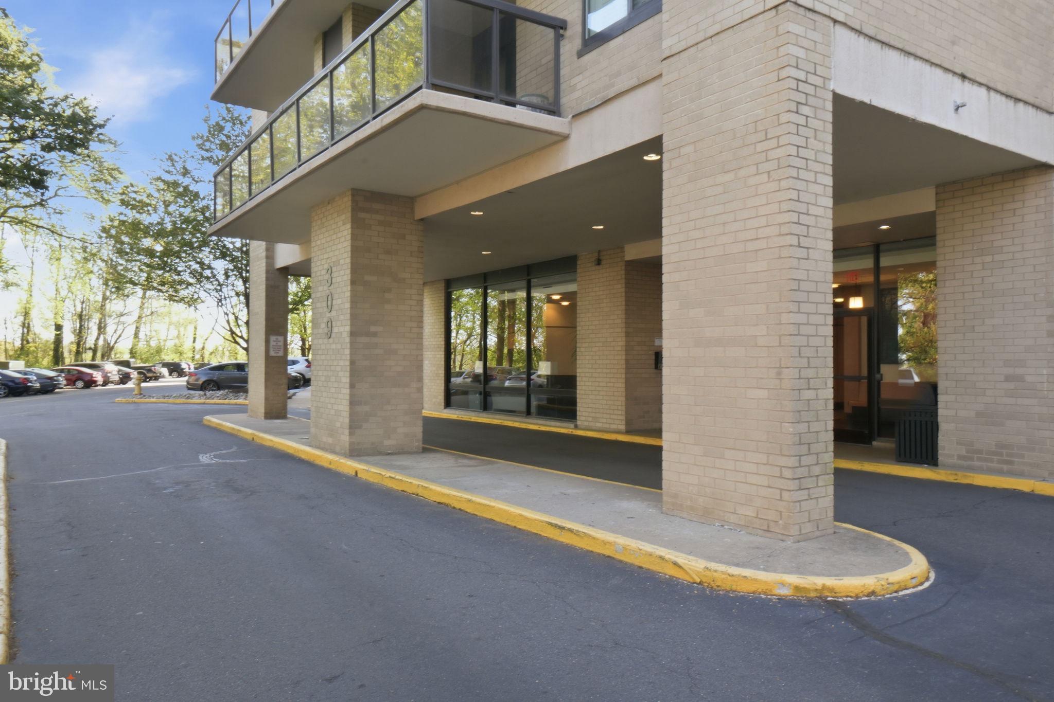 309 YOAKUM PARKWAY 603