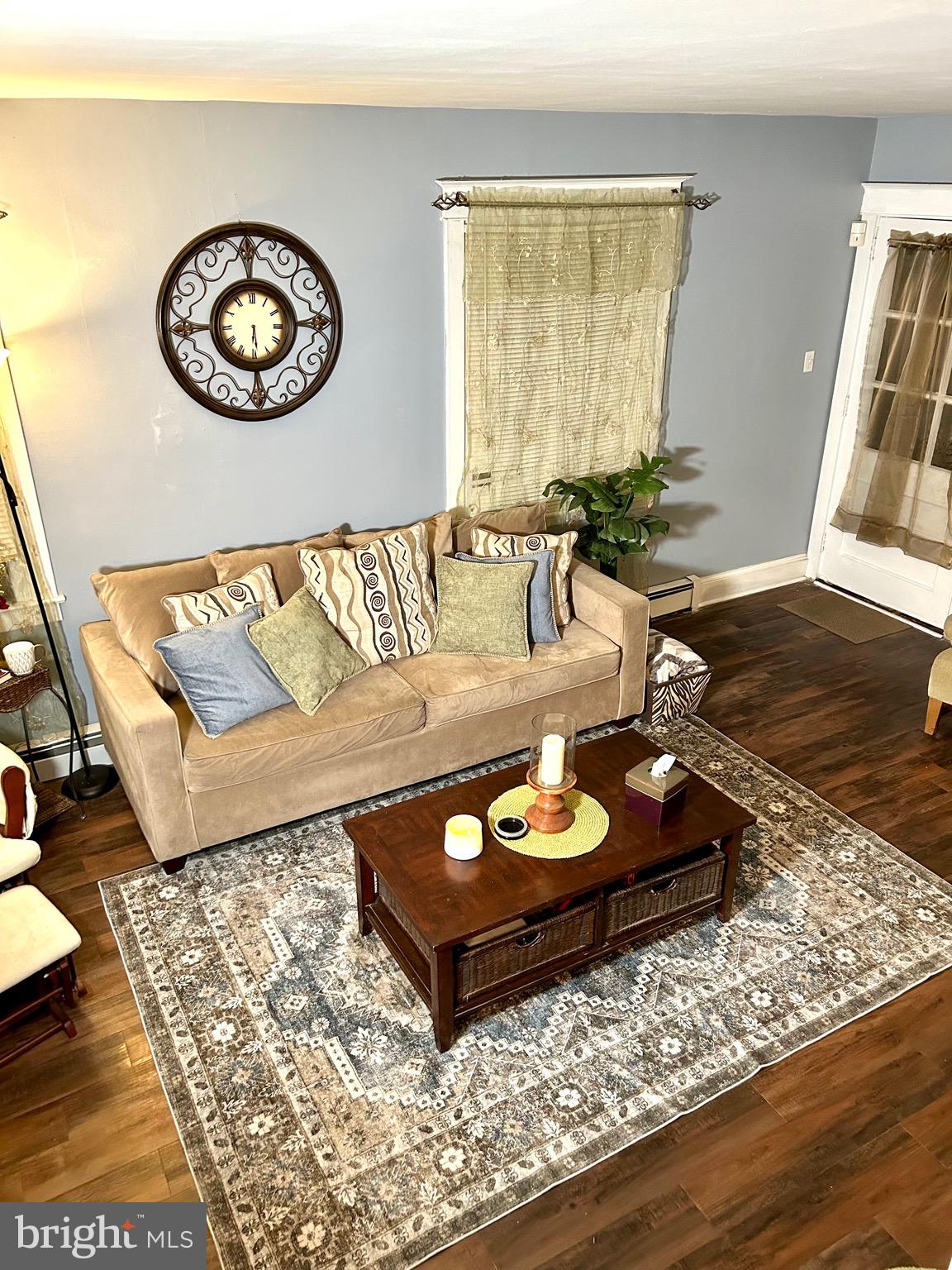 LAWNCREST - Residential