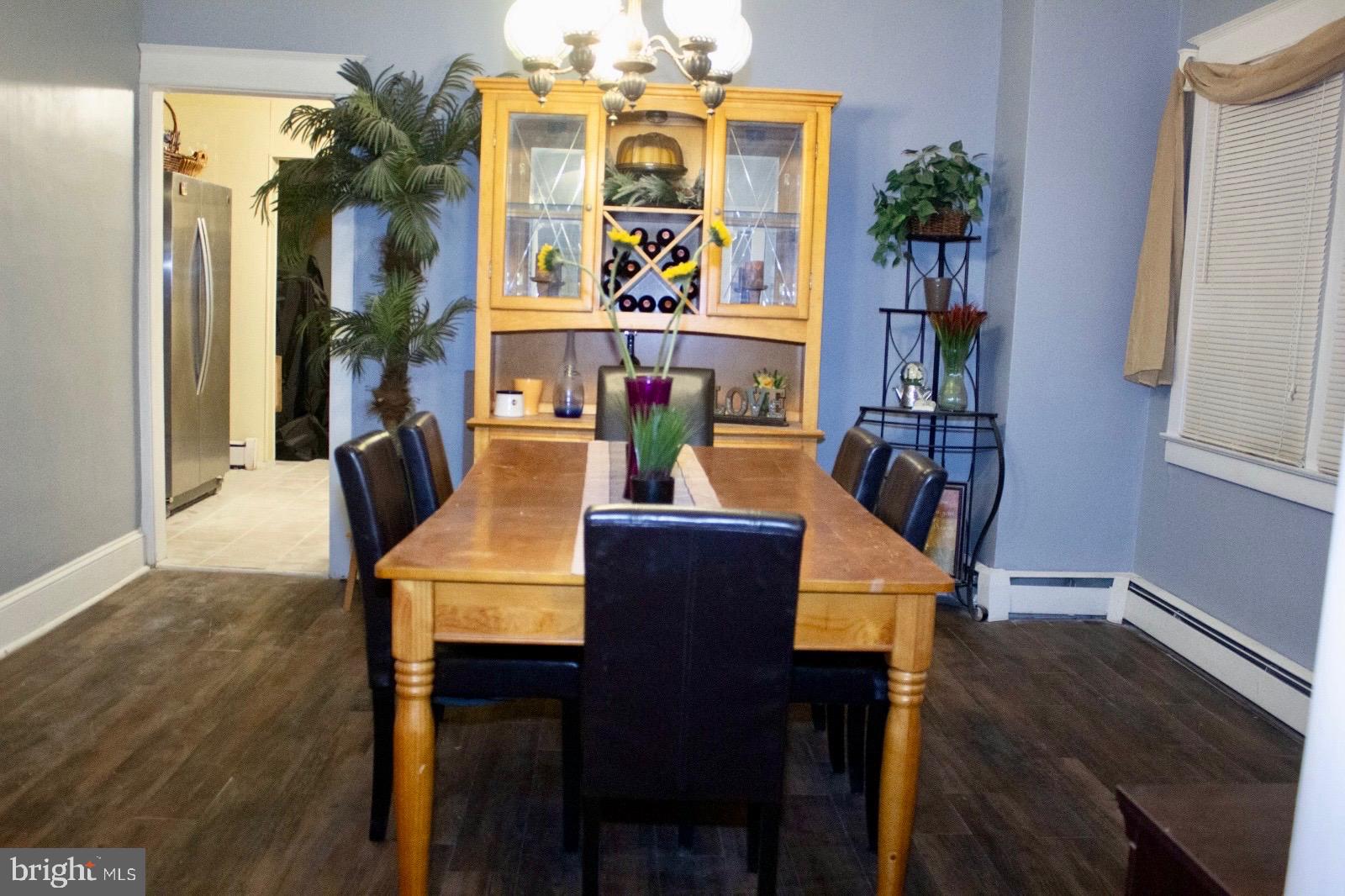 LAWNCREST - Residential