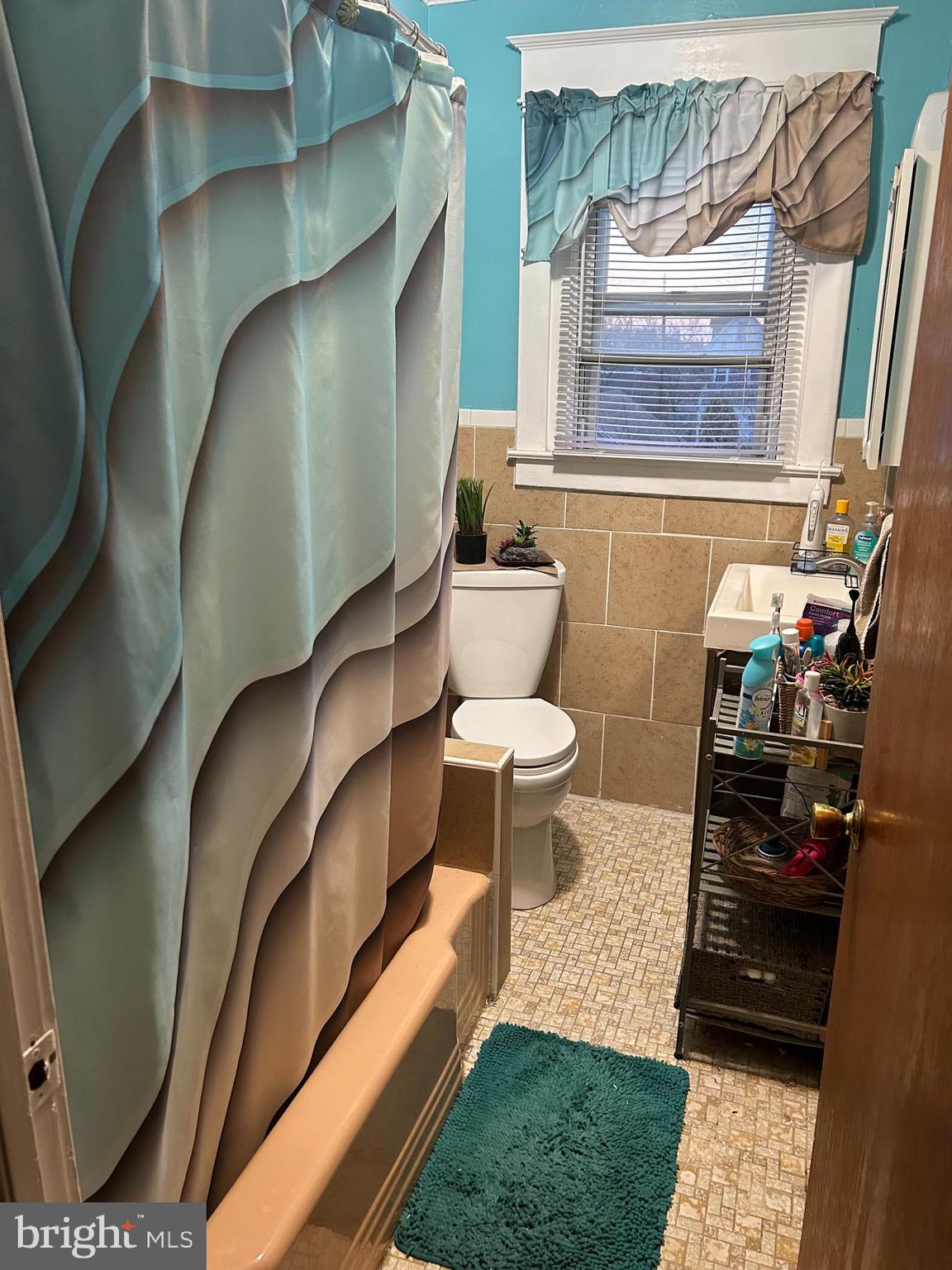 LAWNCREST - Residential