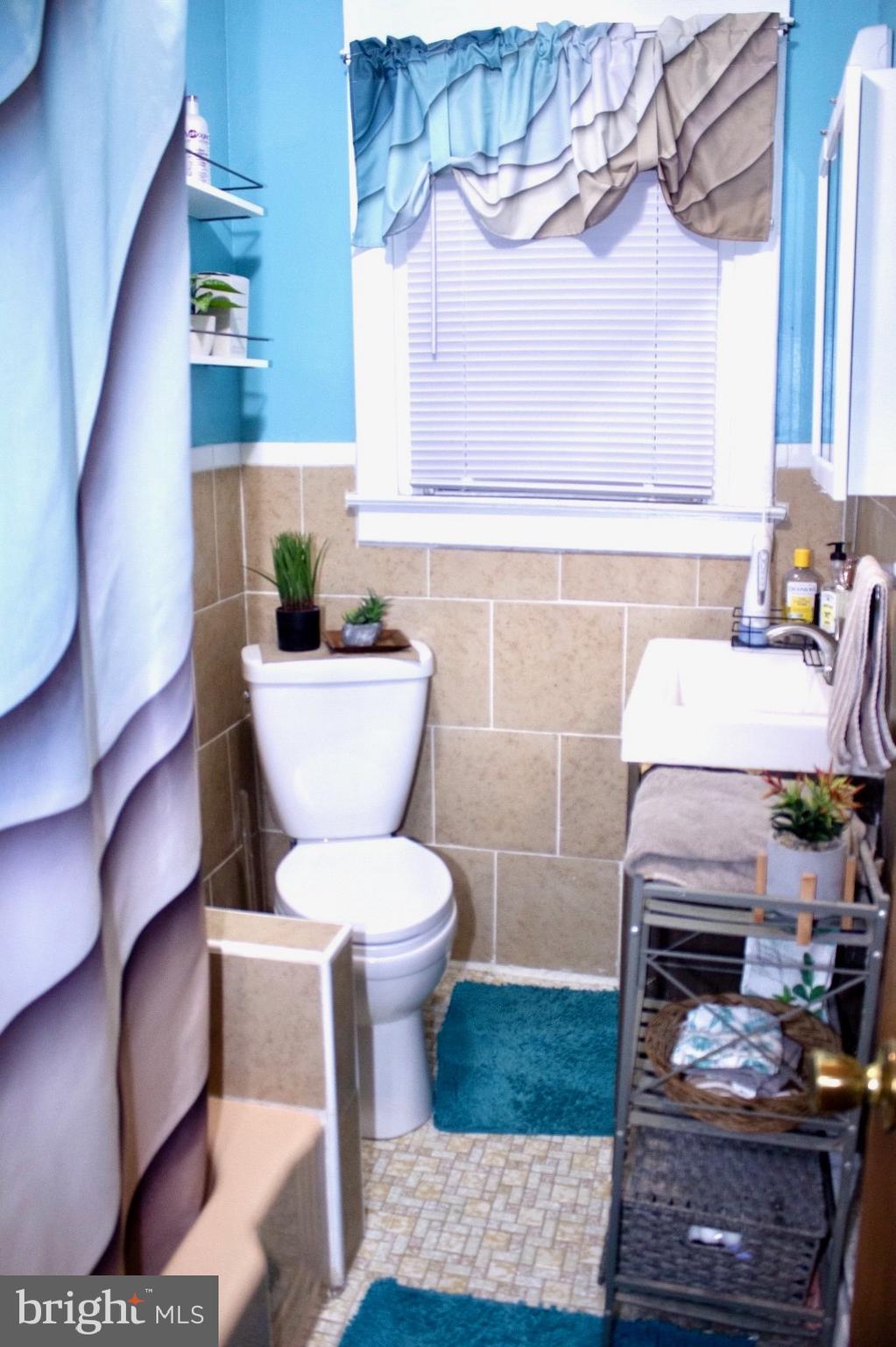 LAWNCREST - Residential