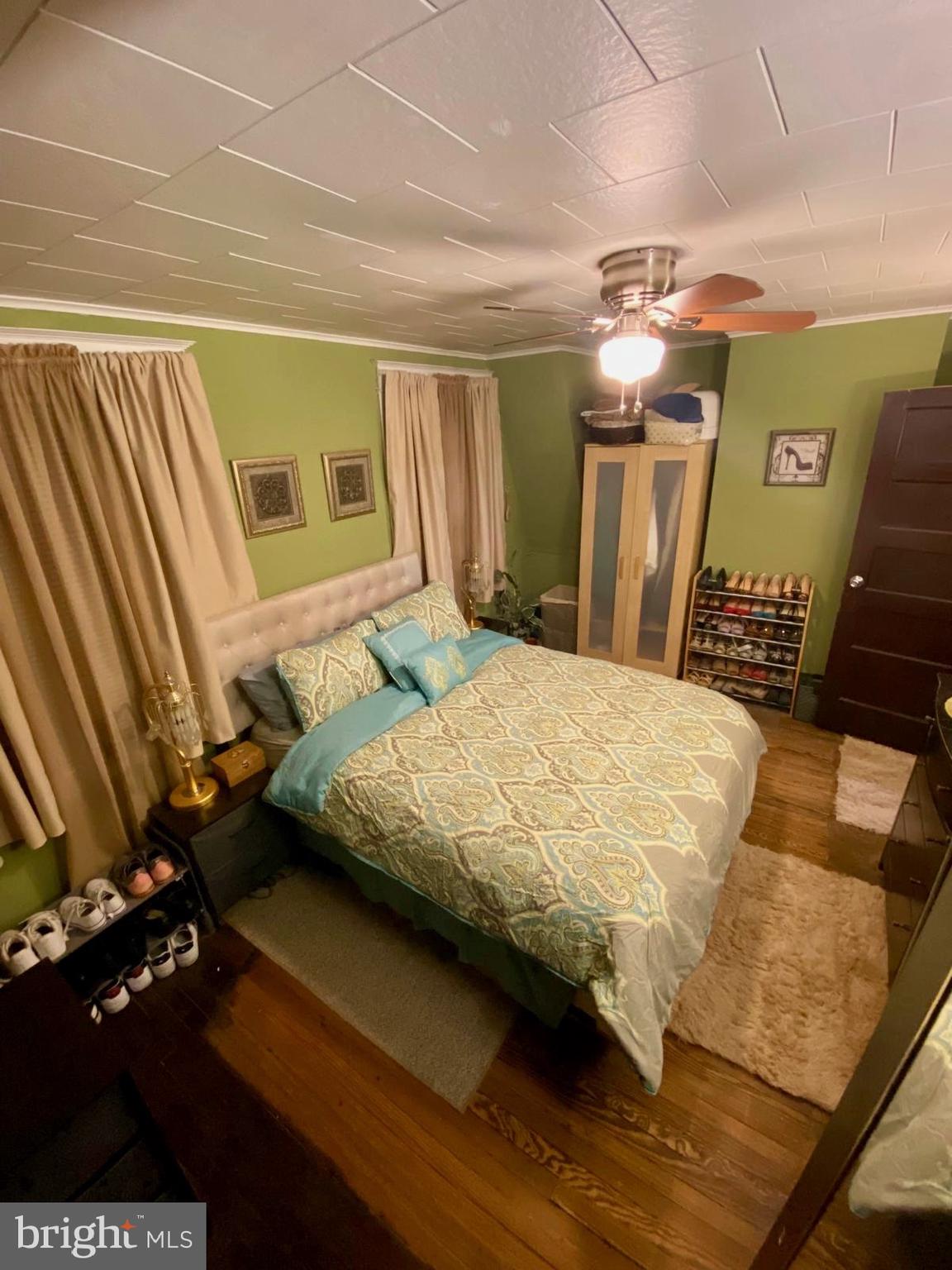 LAWNCREST - Residential