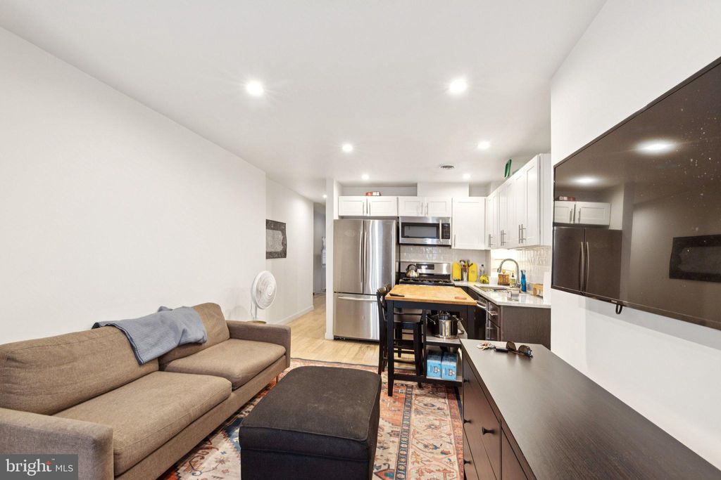 Photo of 618 S 21st Street, PHILADELPHIA, PA 19146 (MLS # PAPH2539202)