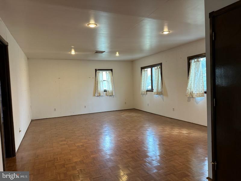 NON AVAILABLE - Residential