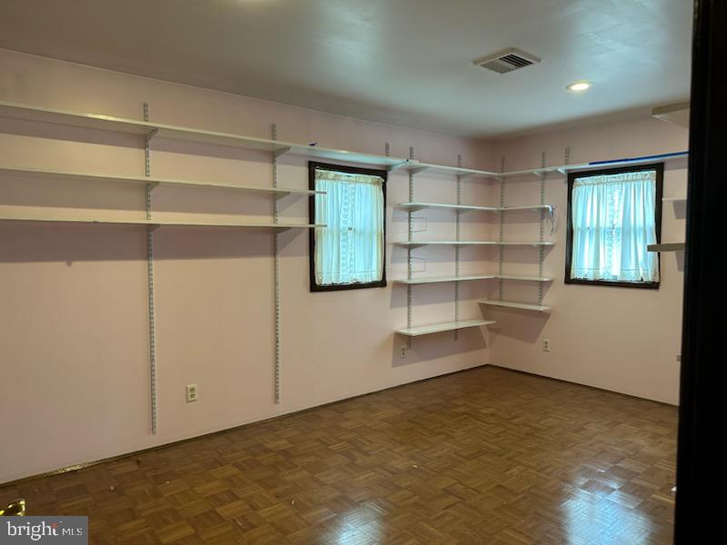 NON AVAILABLE - Residential