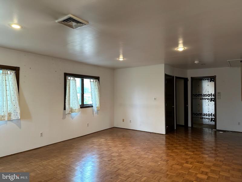 NON AVAILABLE - Residential