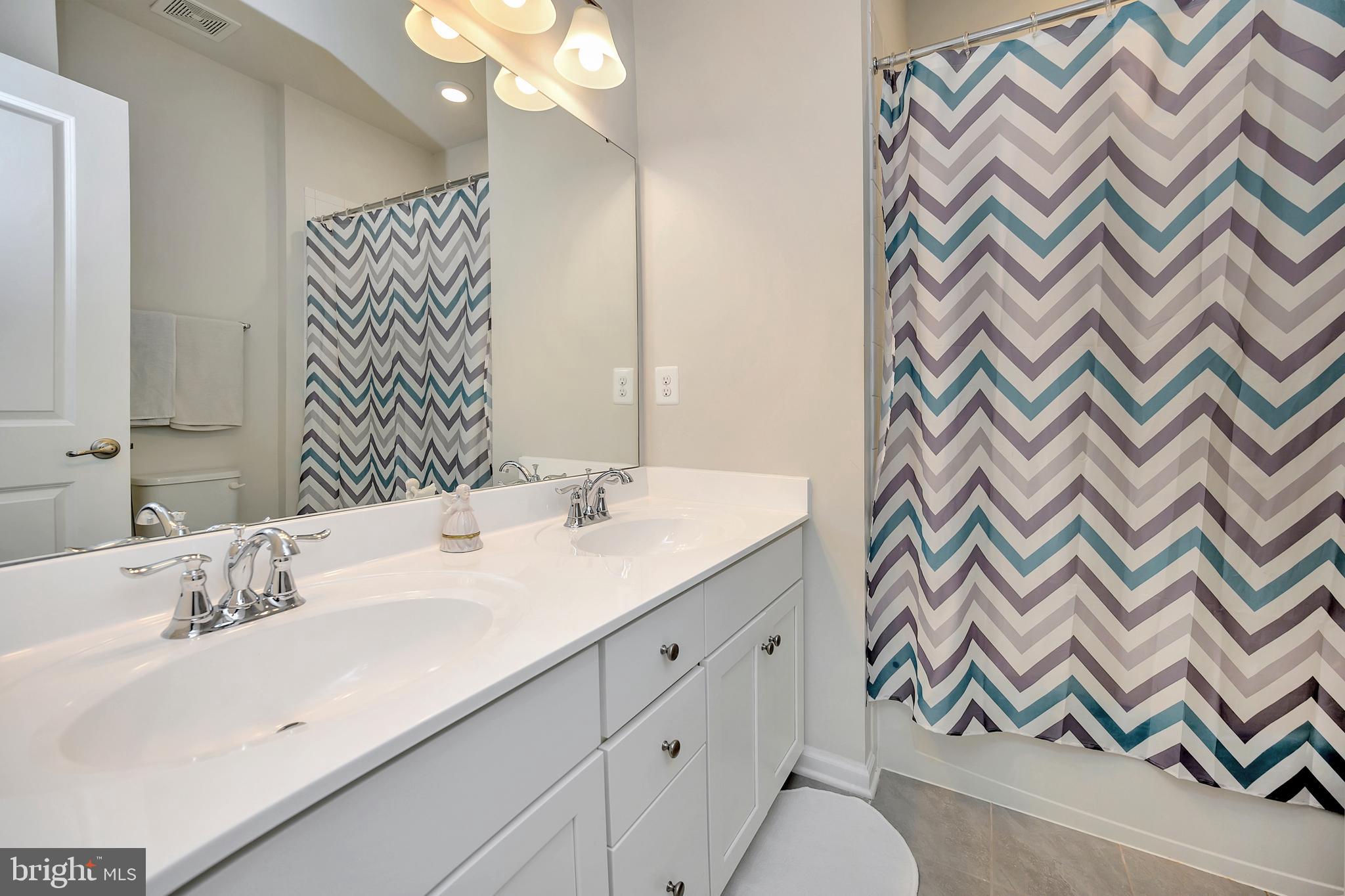 THE VILLAGE AT COURTHOUSE COMMONS - Residential